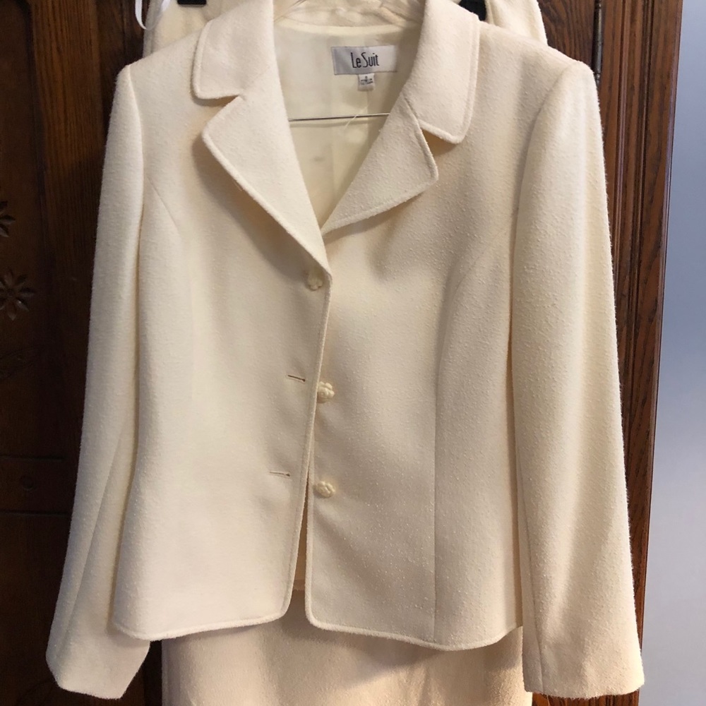 Off white winter ladies suit